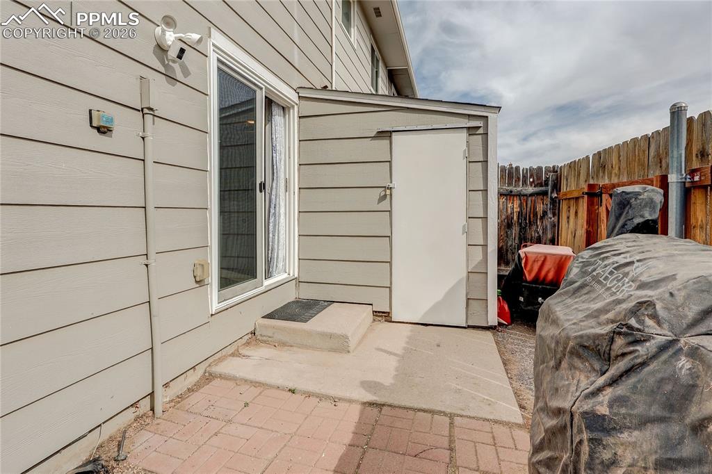 Image 12 of 32: Patio