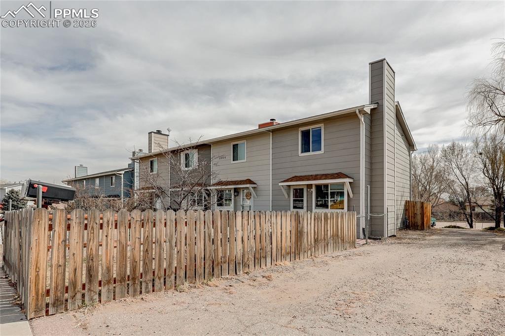 Image 29 of 32: Back of Structure