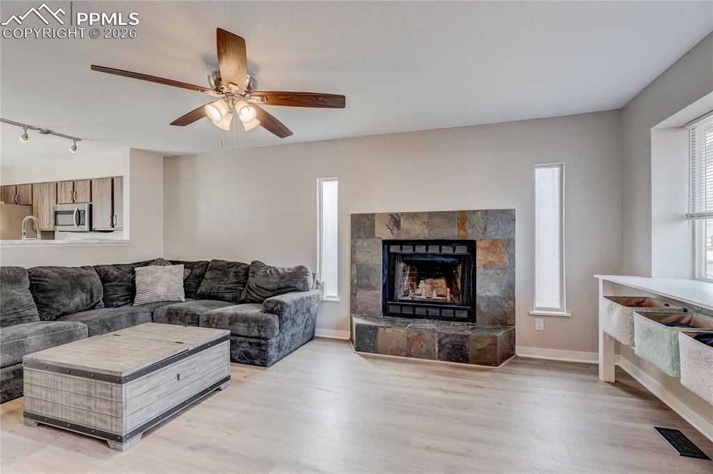 Image 3 of 32: Living Room