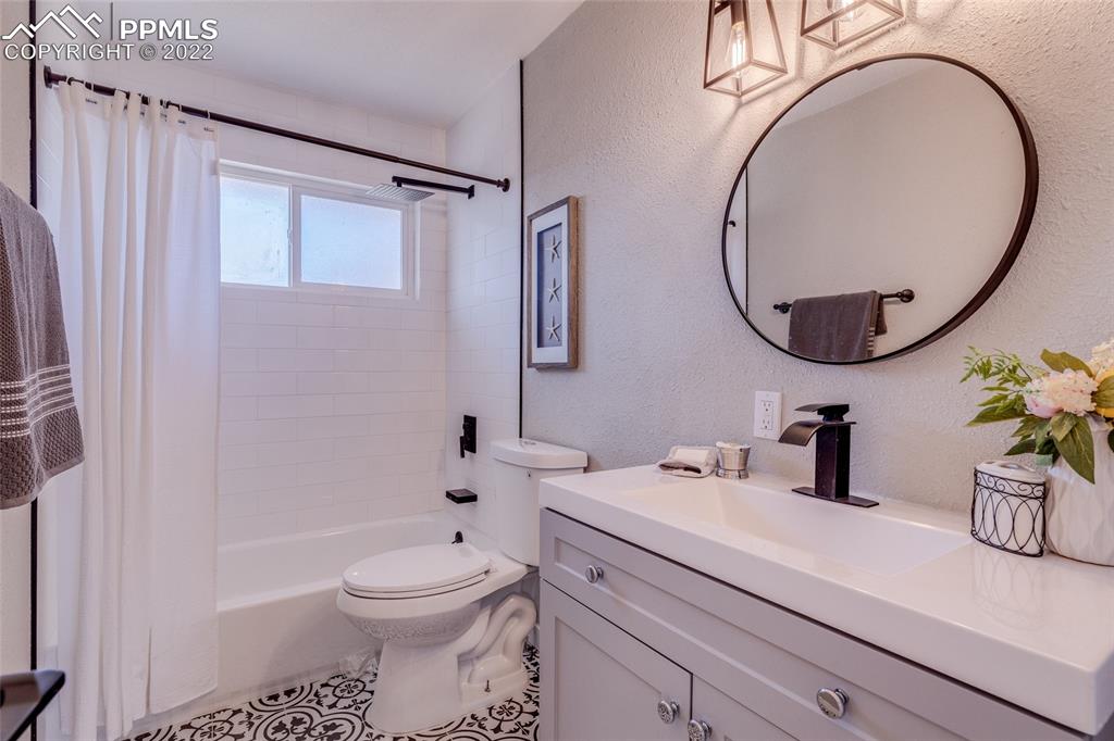 Listing 7901269, Image 10 of 36