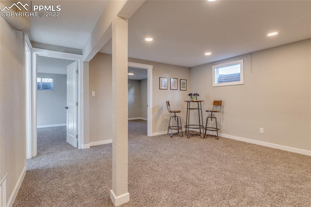Listing 7901269, Image 23 of 36