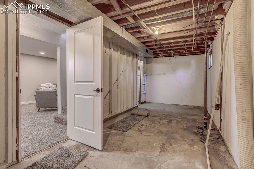 Listing 7901269, Image 30 of 36
