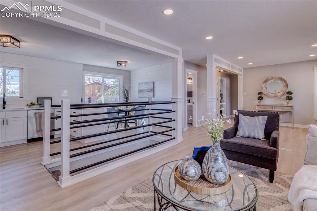 Listing 7901269, Image 6 of 36