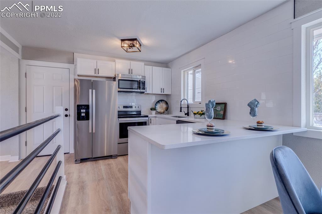 Listing 7901269, Image 8 of 36