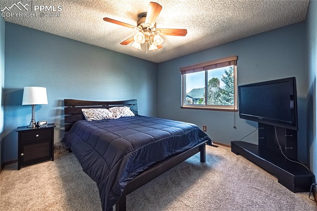 Image 29 of 49: Bedroom