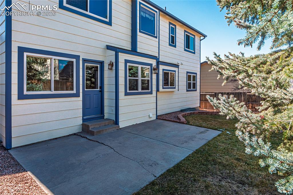 Image 45 of 49: Back of Structure