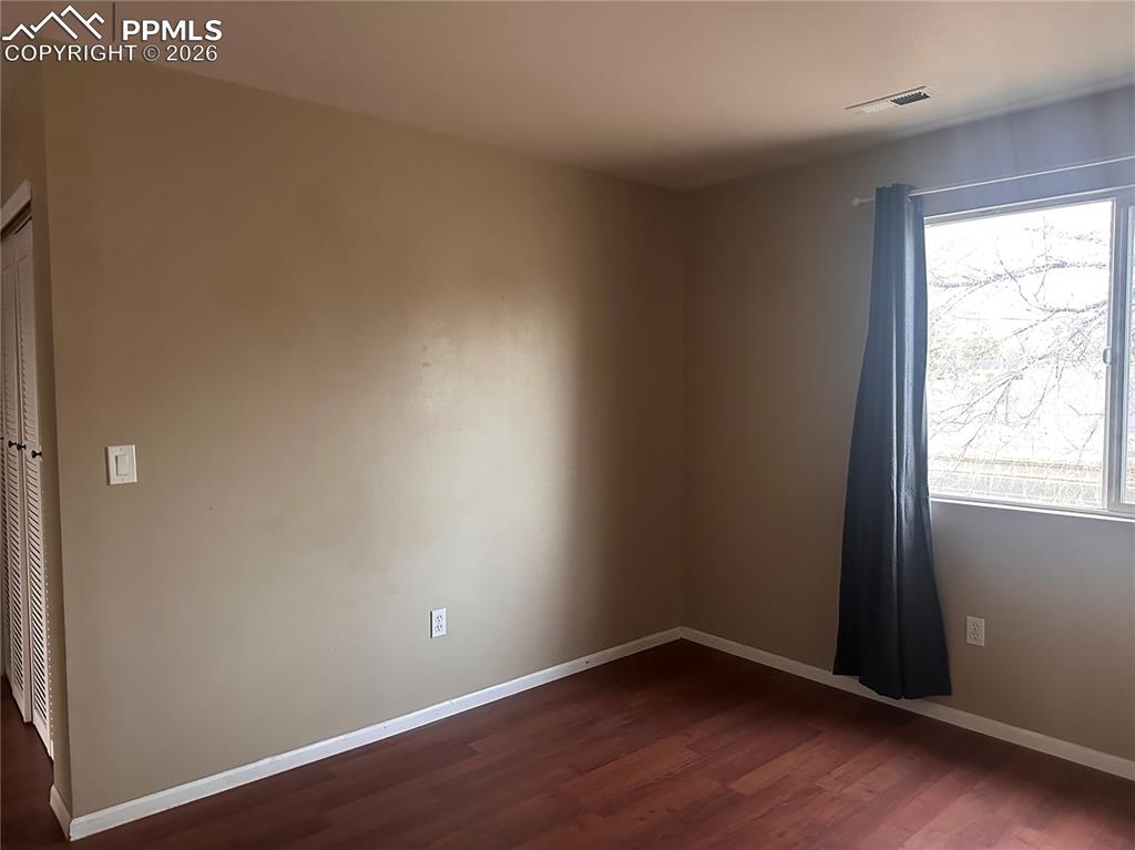 Image 19 of 33: Loft