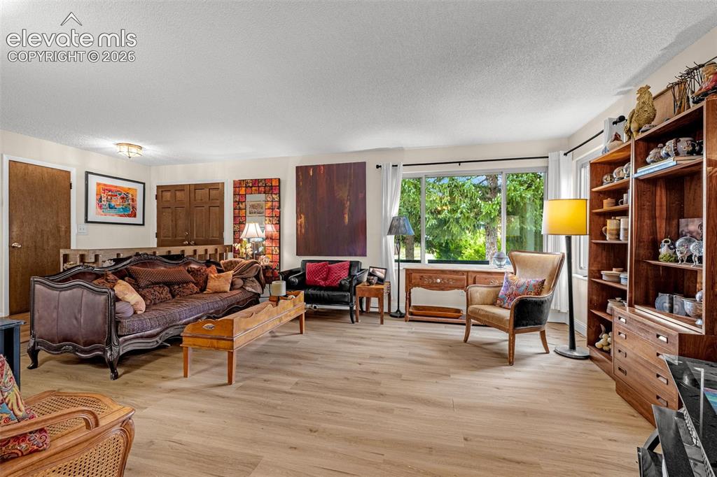 Image 8 of 45: Living Room