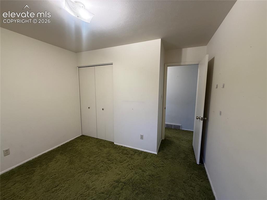 Image 16 of 44: Bedroom