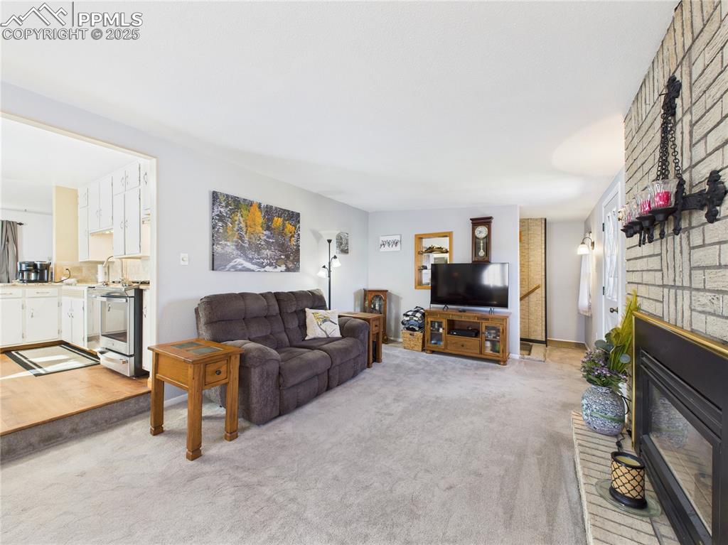 Image 13 of 28: Living Room