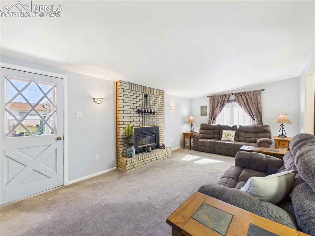 Image 15 of 28: Living Room