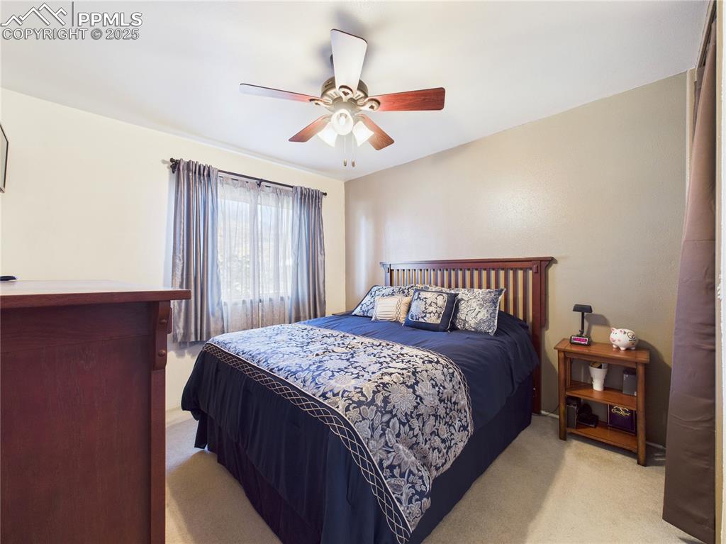 Image 16 of 28: Bedroom