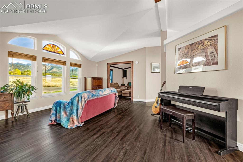 Image 11 of 47: Bedroom
