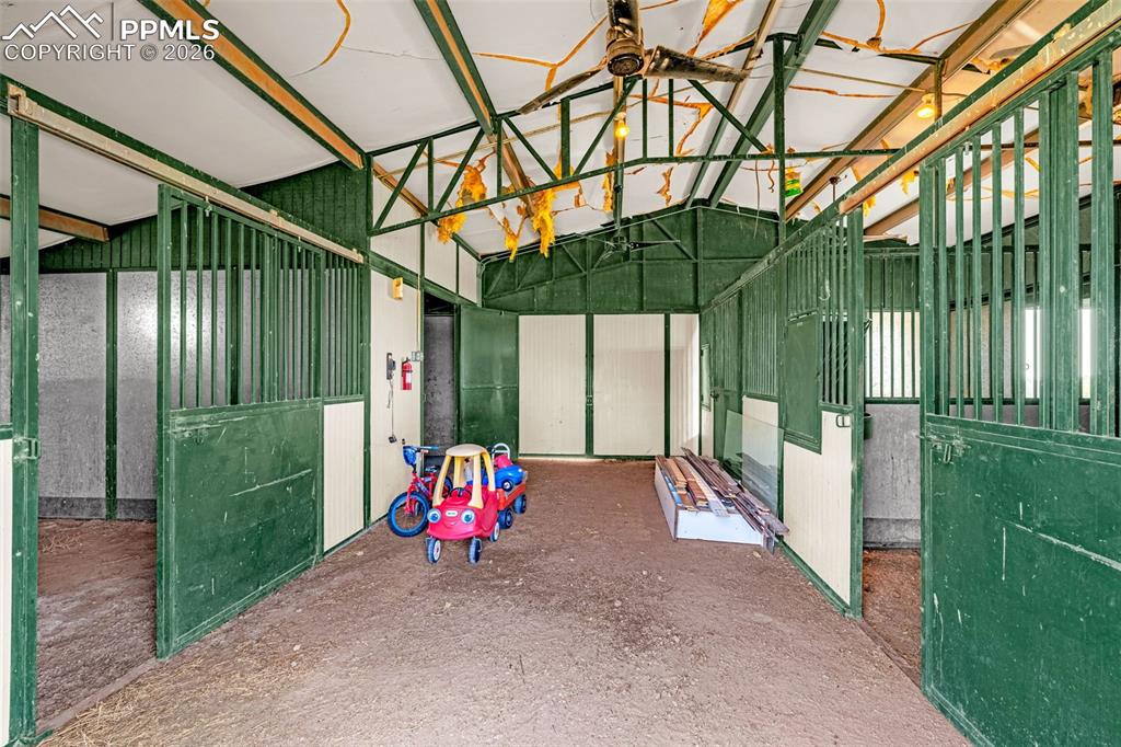 Image 41 of 47: Stable