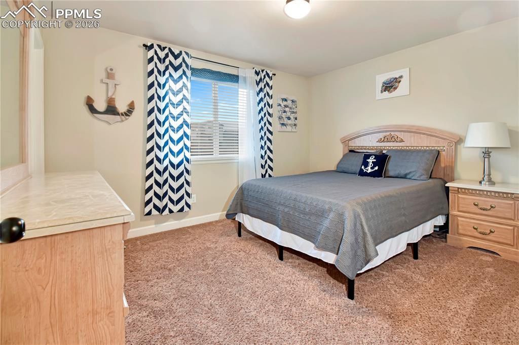Image 36 of 44: Bedroom