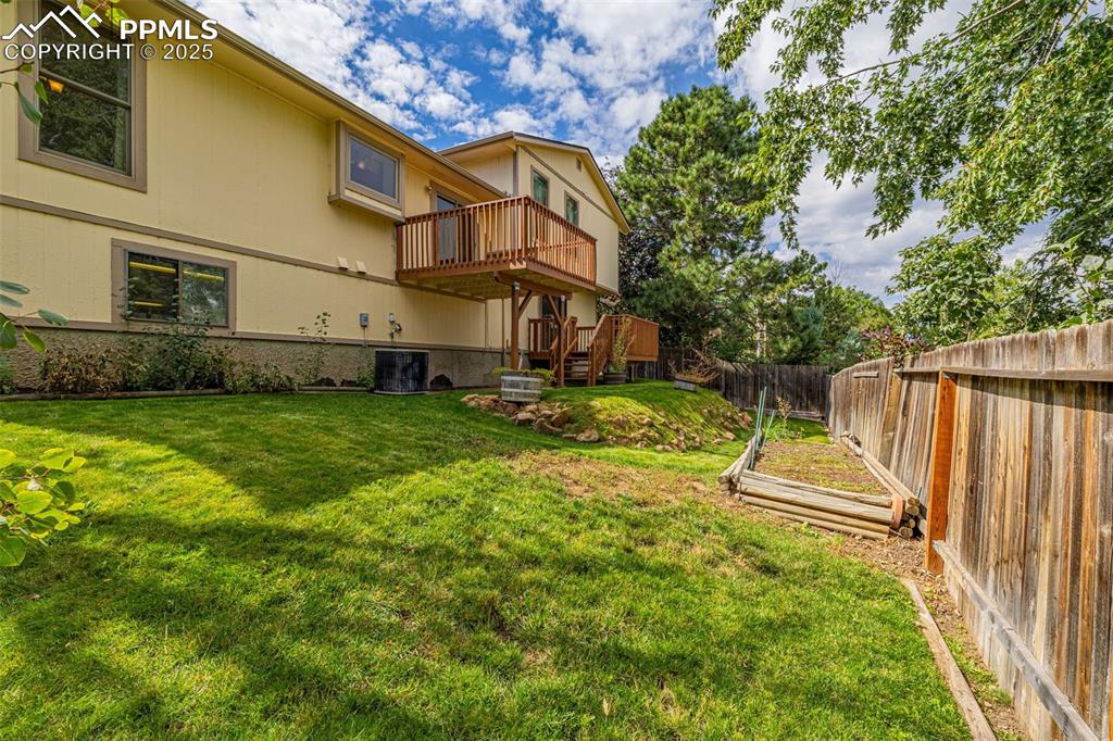 Image 36 of 47: Backyard