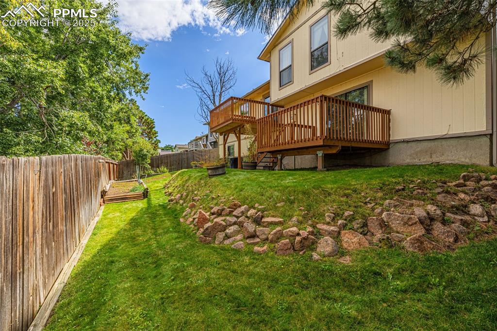 Image 37 of 47: Backyard