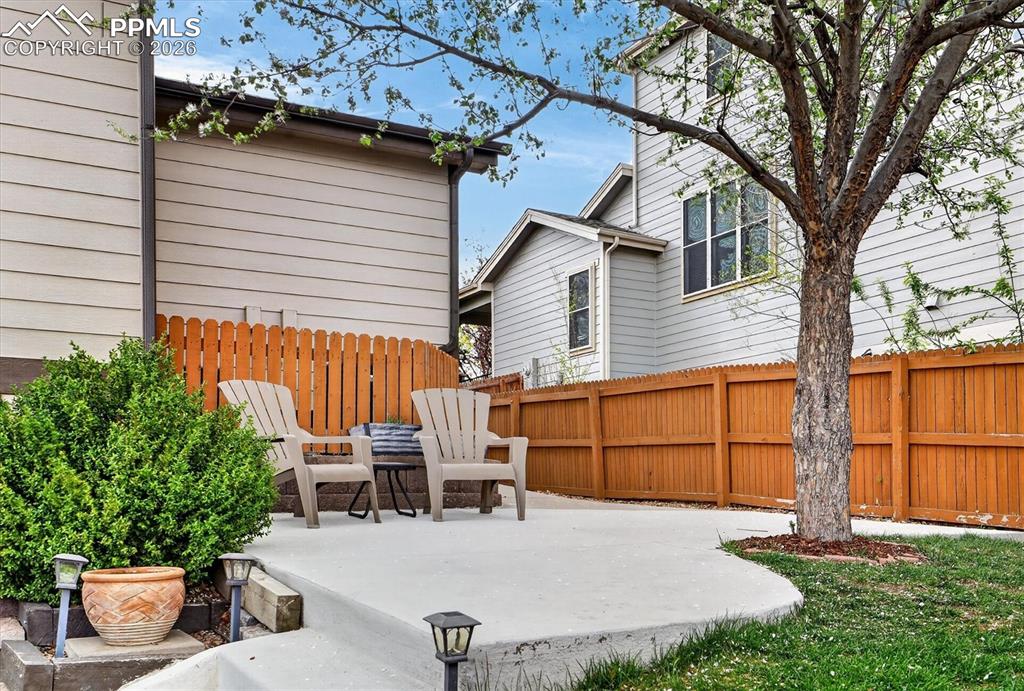 Image 43 of 50: Patio