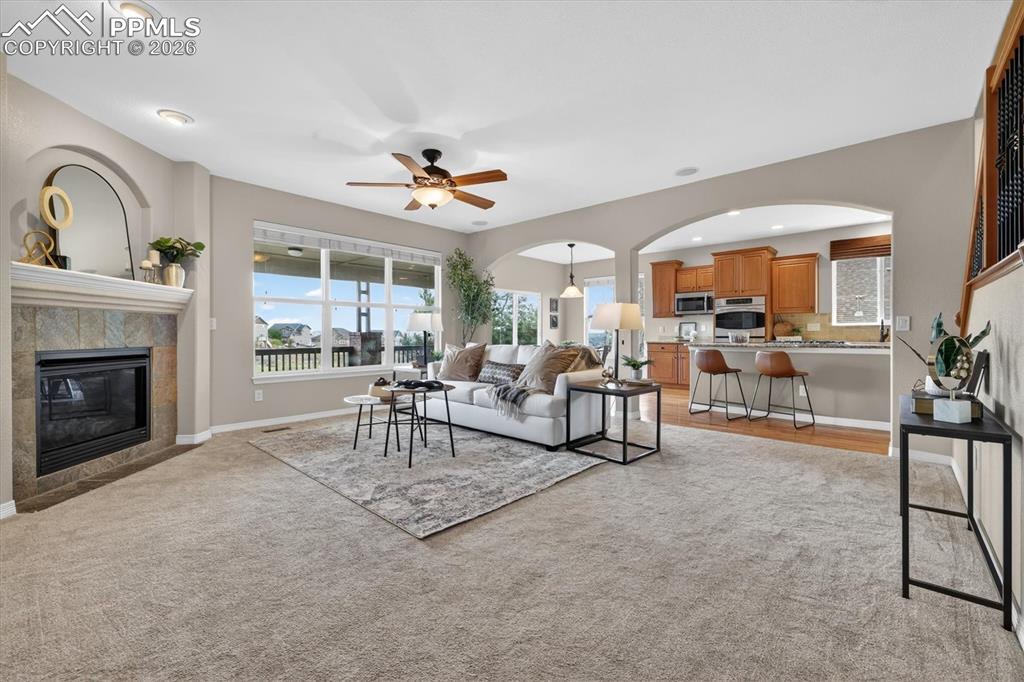 Image 9 of 50: Living Room