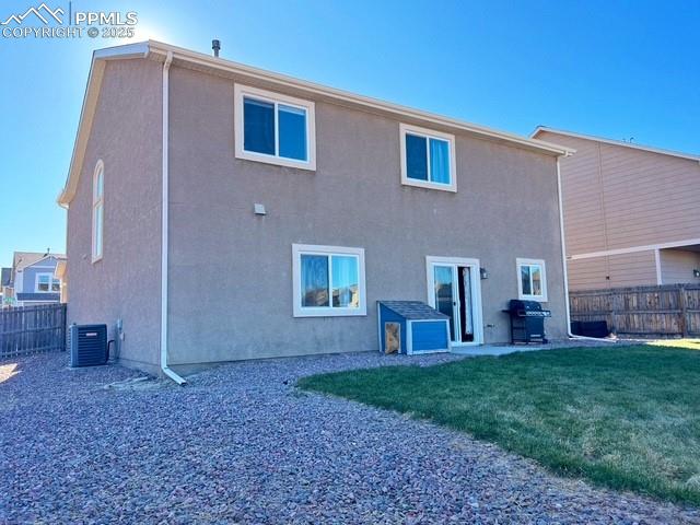 Image 30 of 31: Back of Structure