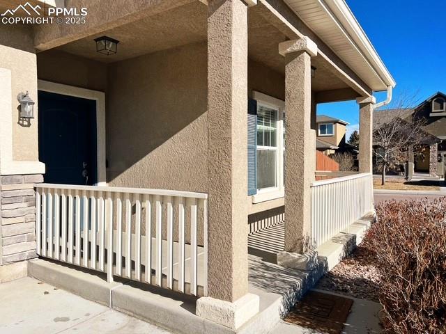 Image 4 of 31: Patio