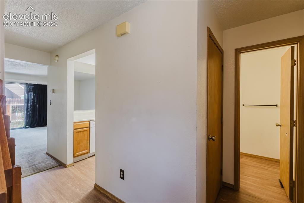 Image 9 of 32: Entry