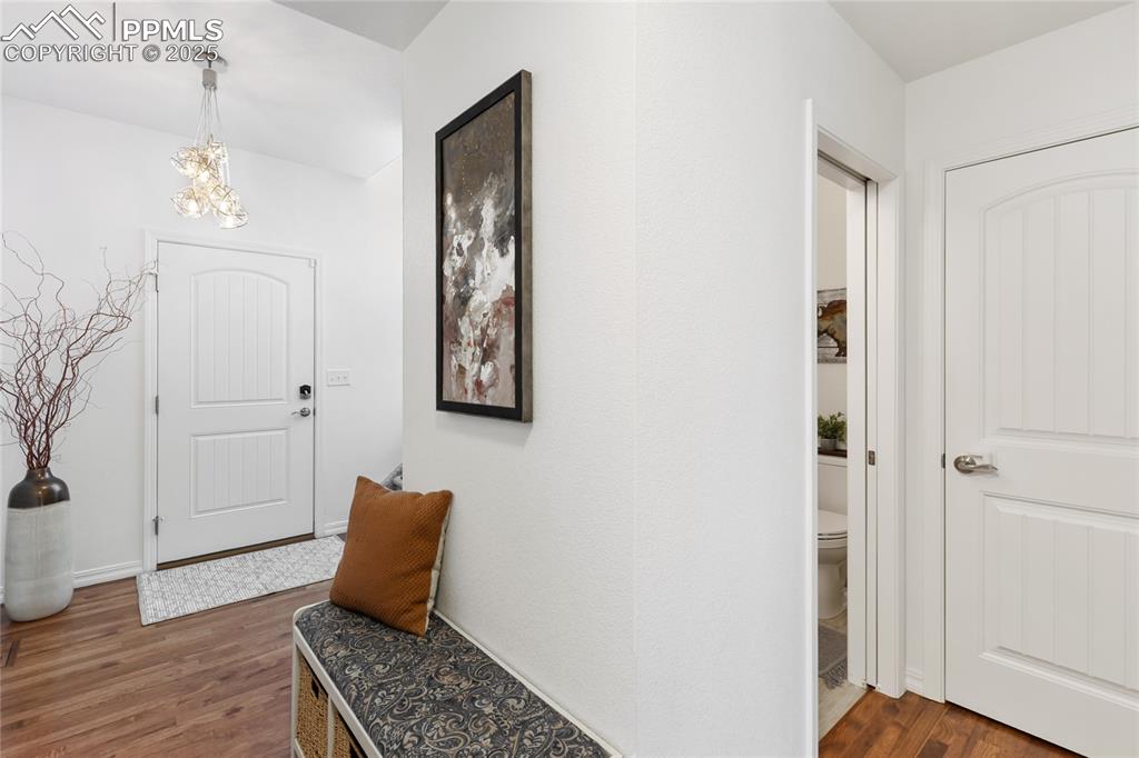 Image 24 of 48: Entry