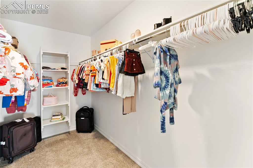 Image 36 of 48: Closet