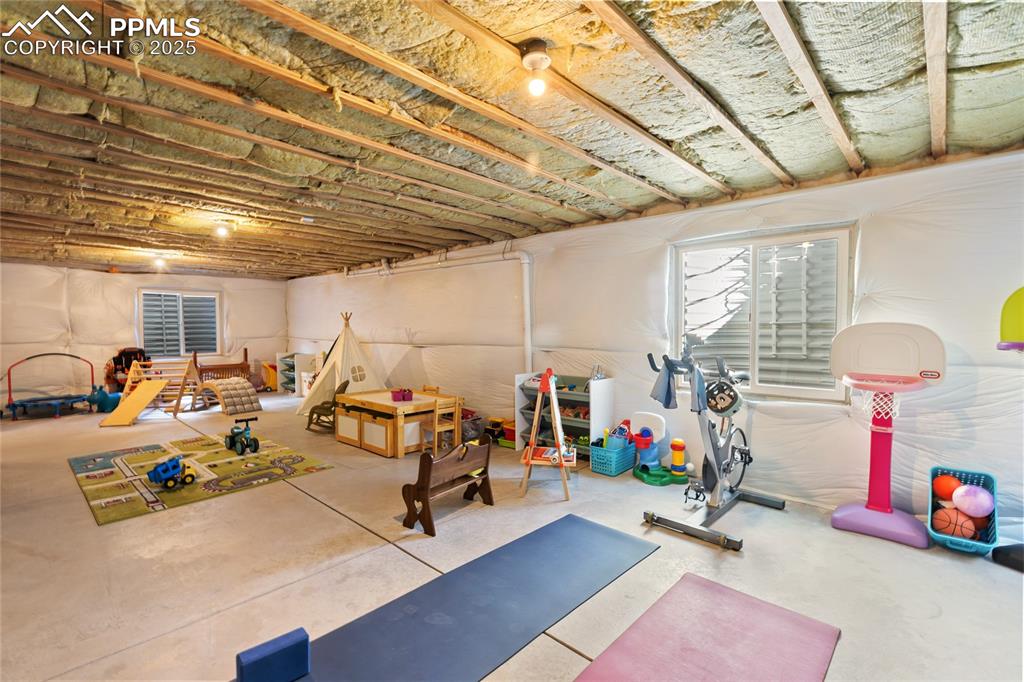 Image 38 of 48: Exercise Room