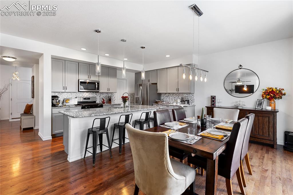 Image 5 of 48: Dining Area