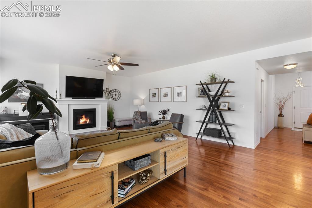 Image 9 of 48: Living Room