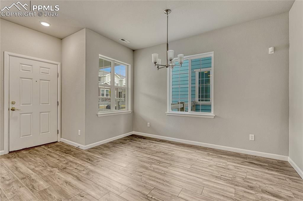 Image 12 of 40: Entry