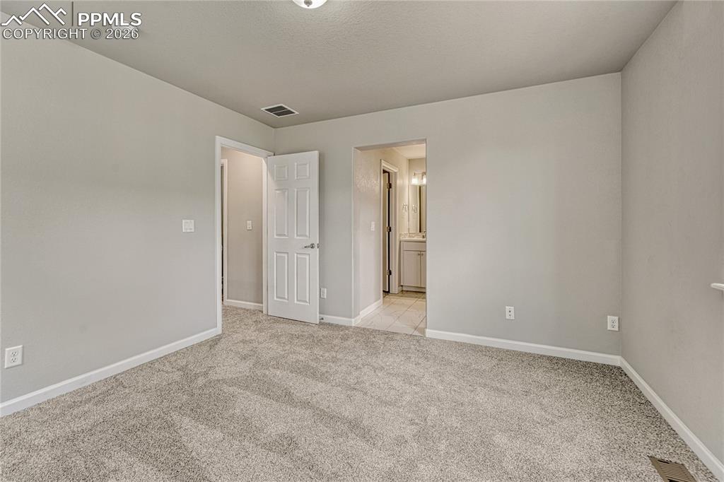 Image 26 of 40: Bedroom