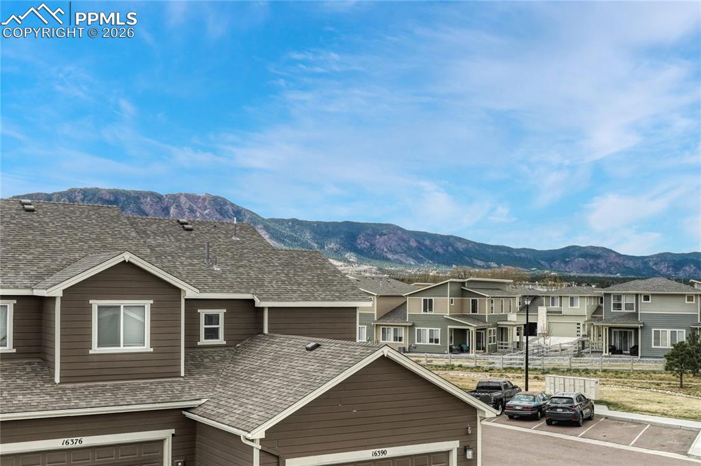 Image 36 of 40: View