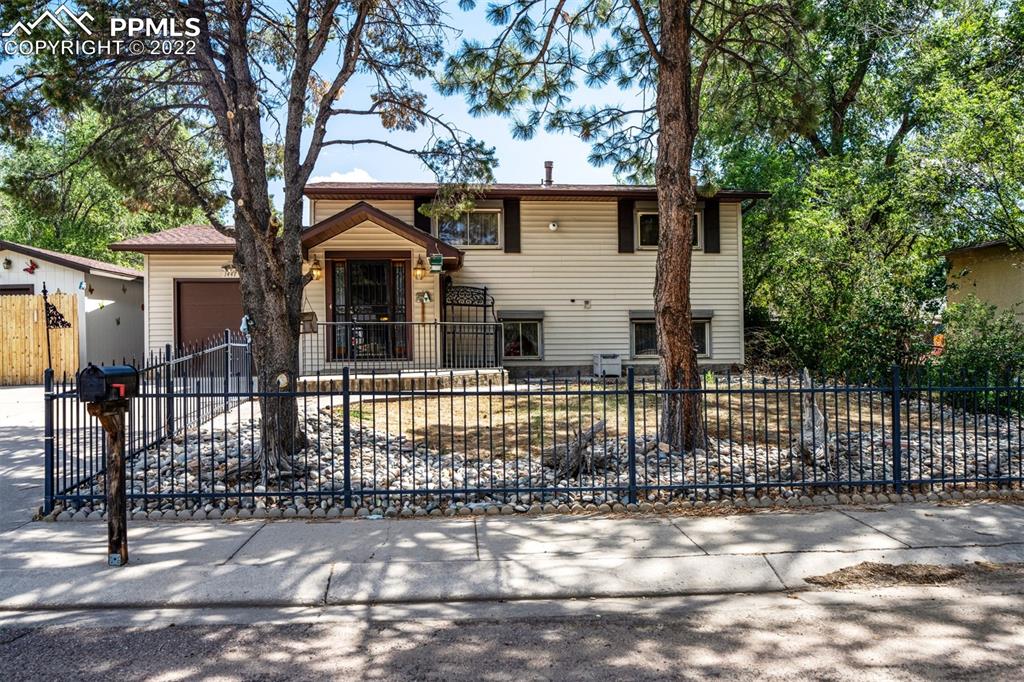 Listing 7915765, Image 1 of 46