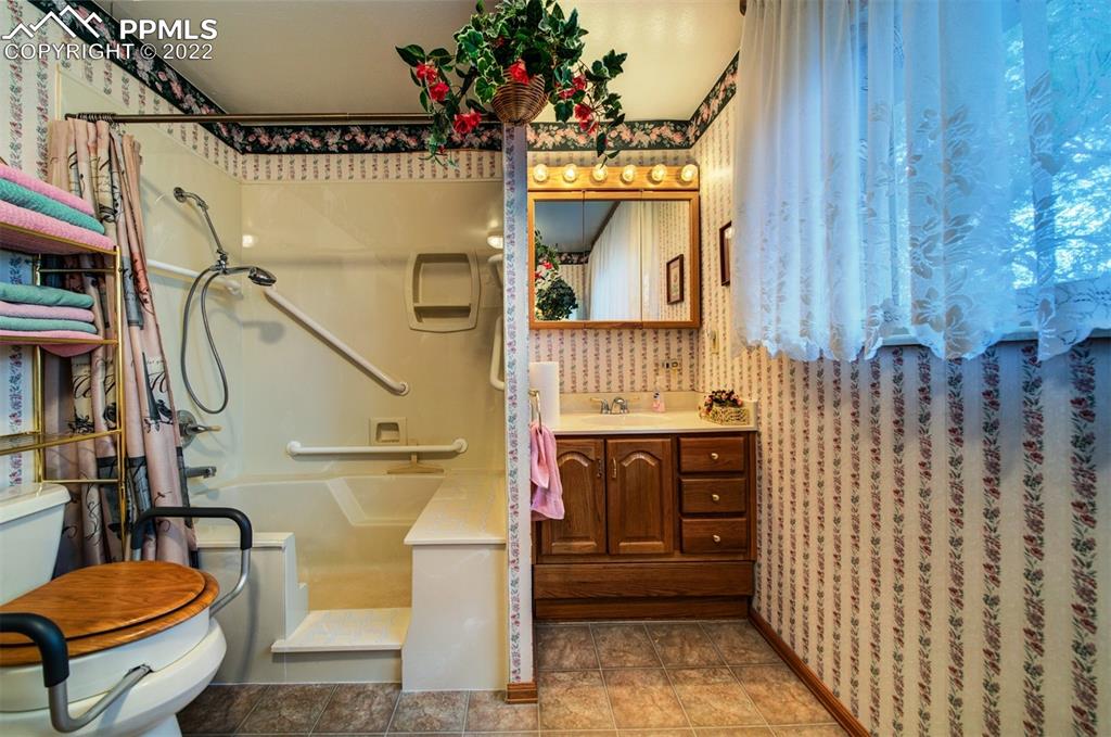 Listing 7915765, Image 27 of 46