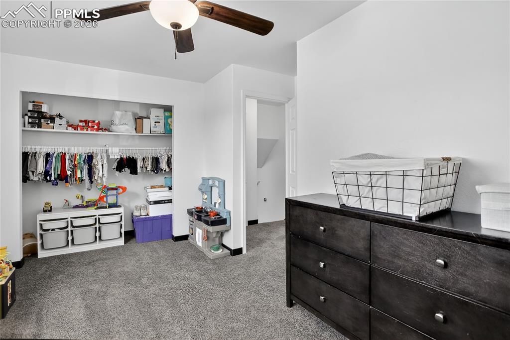 Image 9 of 15: Bedroom