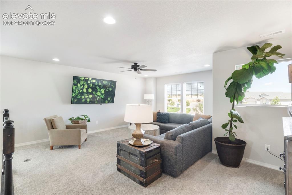 Image 21 of 45: Family Room