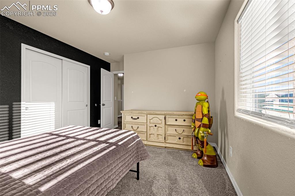 Image 13 of 33: Bedroom