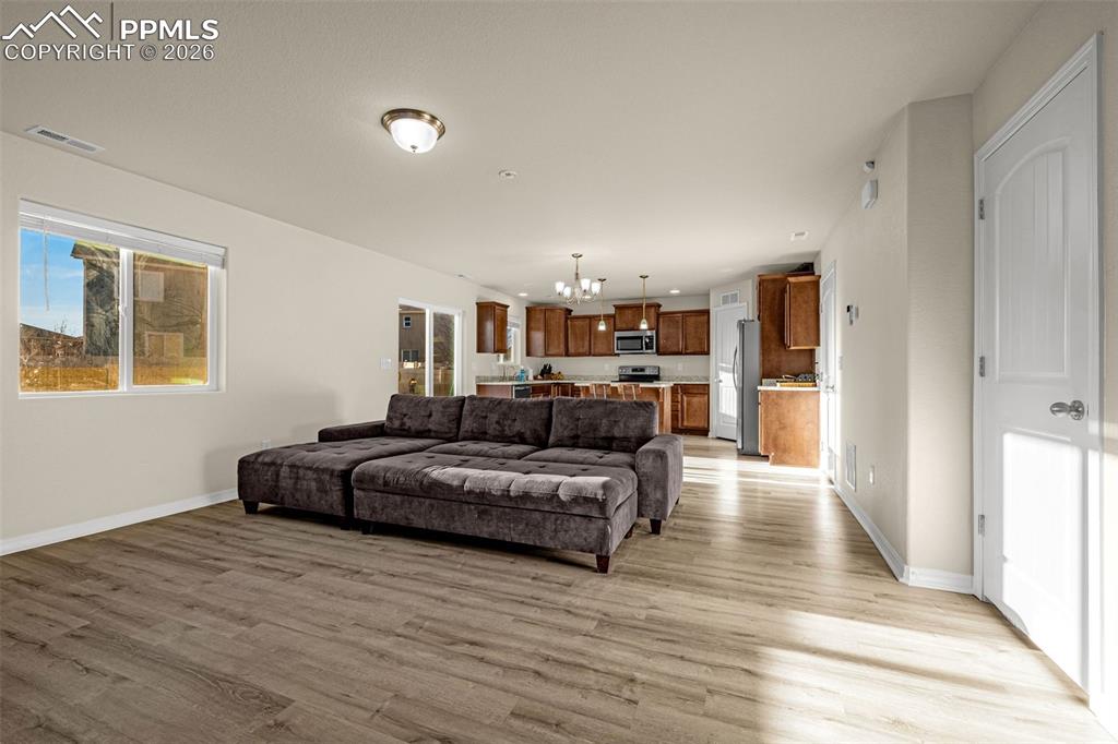 Image 3 of 33: Living Room