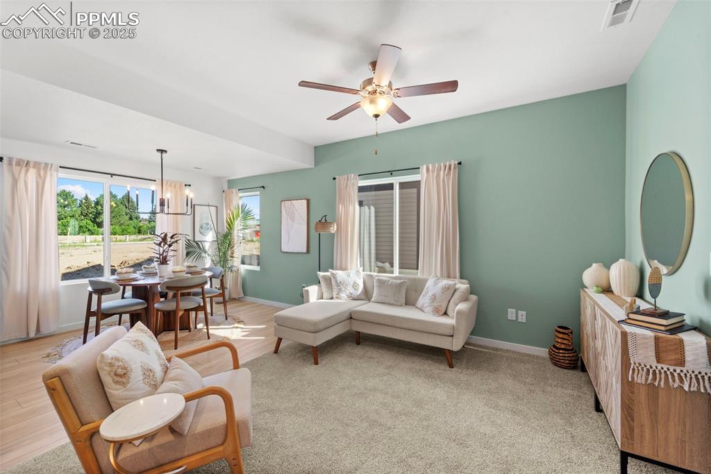 Image 2 of 26: Living Room