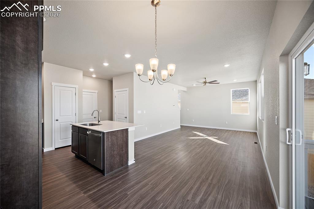 Image 15 of 34: Kitchen