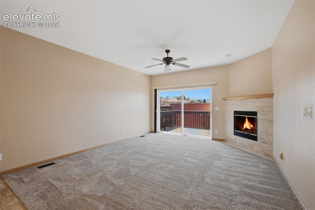 Image 10 of 40: Living Room