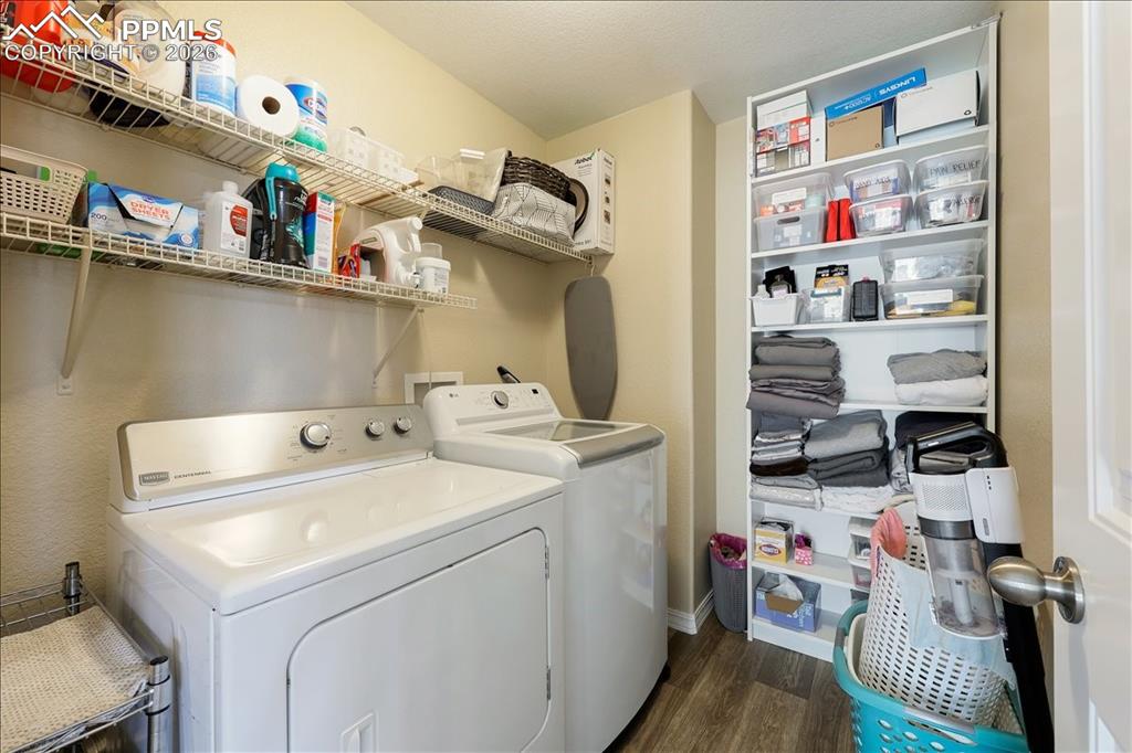 Image 28 of 35: Laundry