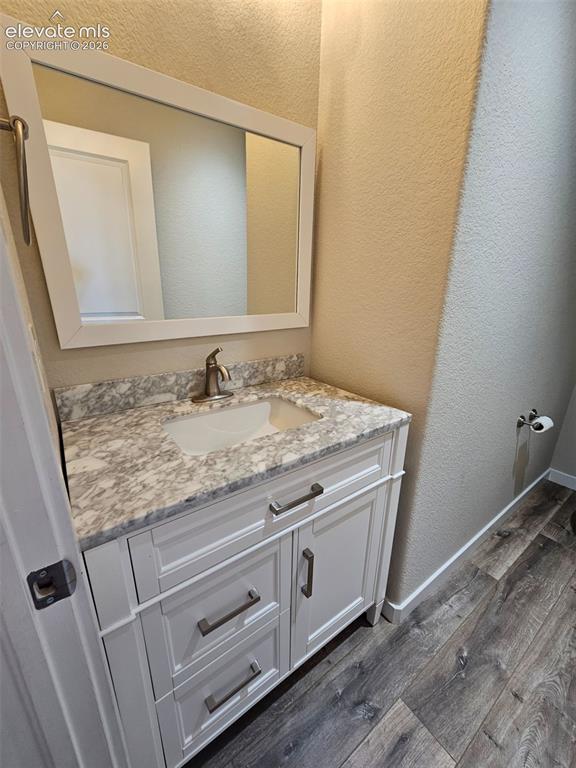 Image 12 of 36: Bathroom