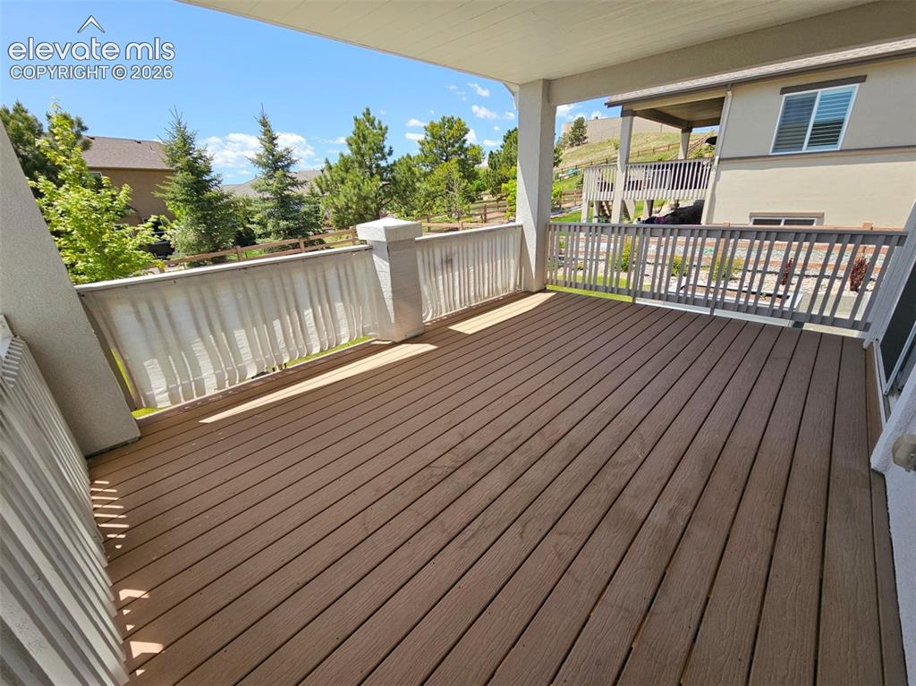 Image 30 of 36: Deck