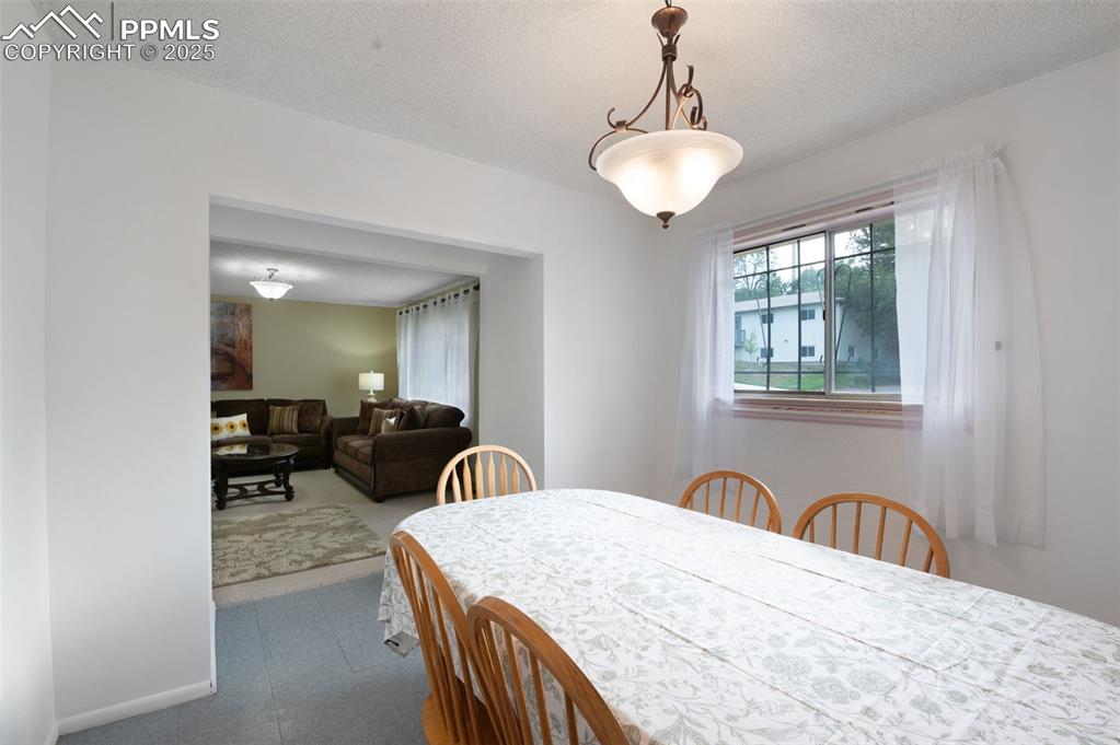 Image 11 of 50: Room For Large Gatherings