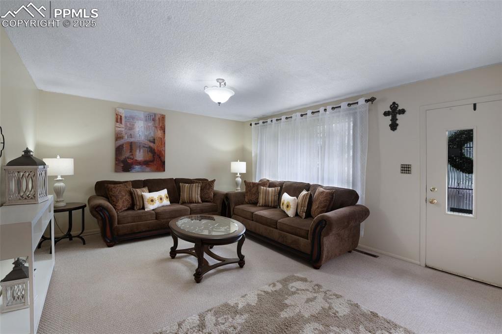 Image 6 of 50: Main House Living Room