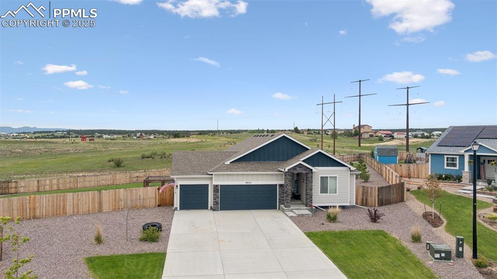 Image 10 of 43: Front of Structure