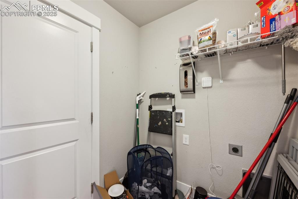 Image 20 of 43: Laundry